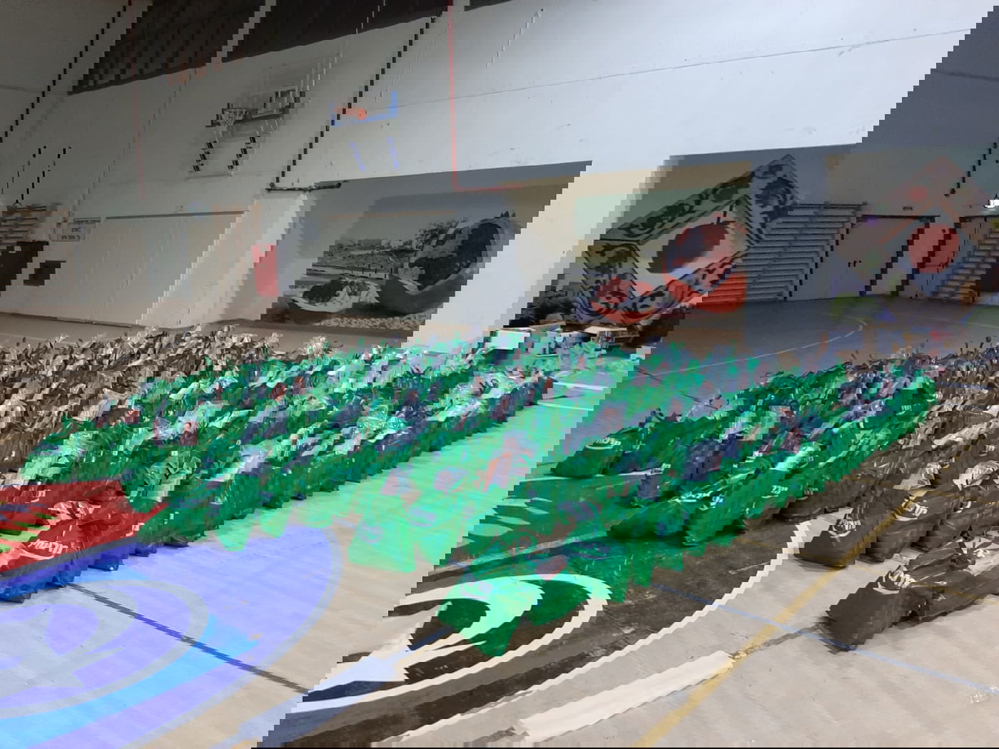 בביתר: אלפי מנות אוכל וערכות משחקים חולקו למבודדים