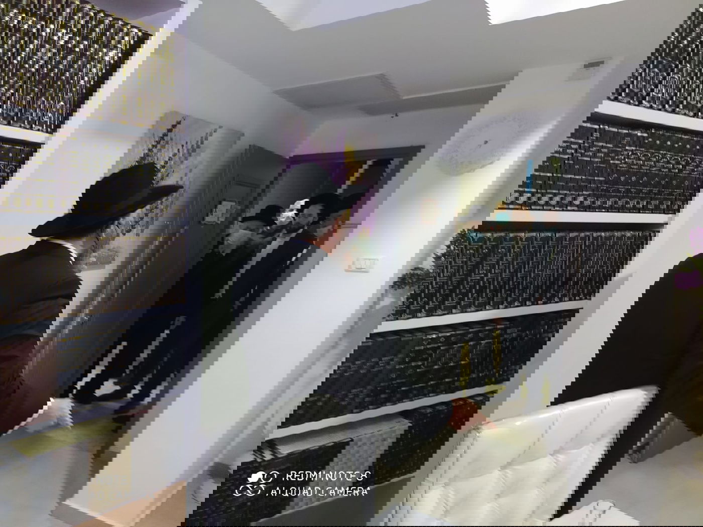 לוד: כך חגגו הליטאים ב'אחיסמך' את בחירת הרב החב"די