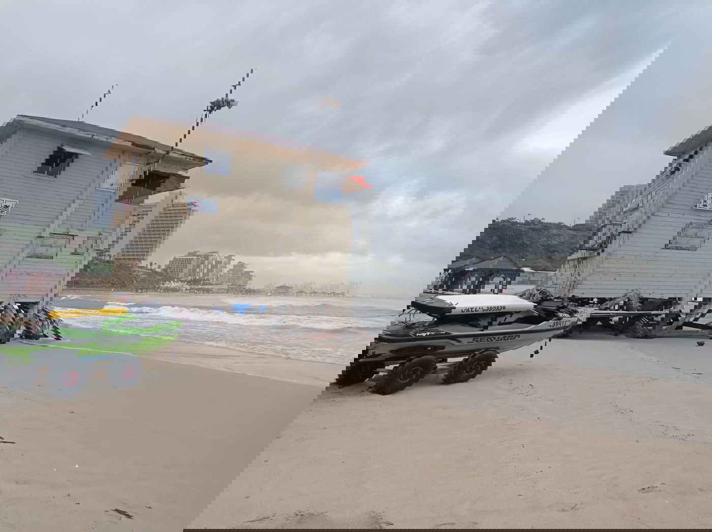 איך נראה החוף הנפרד - בשיא החורף? צפו