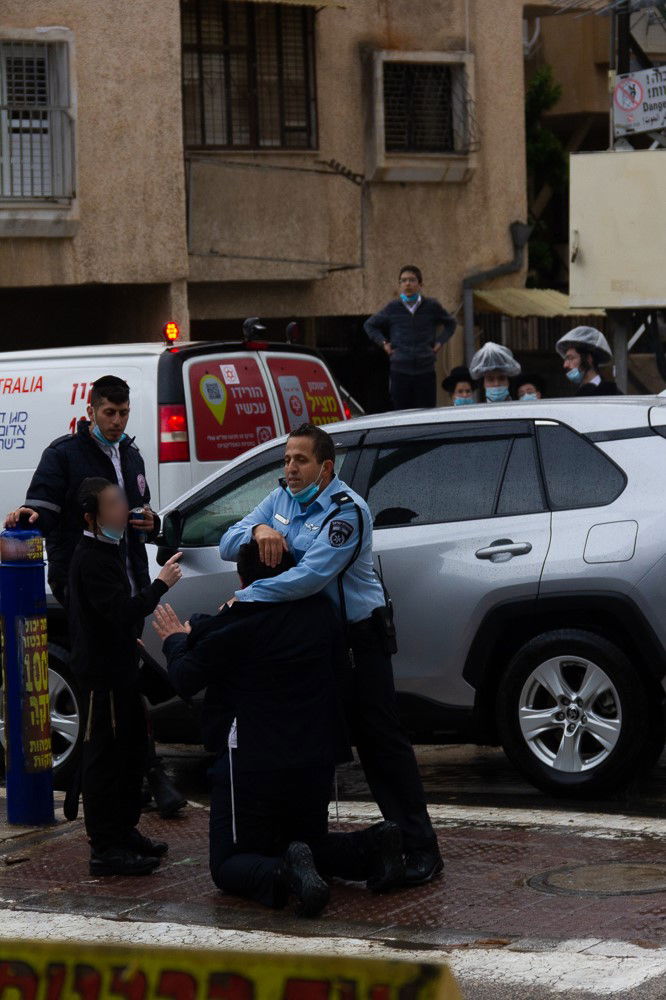 המשטרה פשטה על ישיבה; חמישה נעצרו