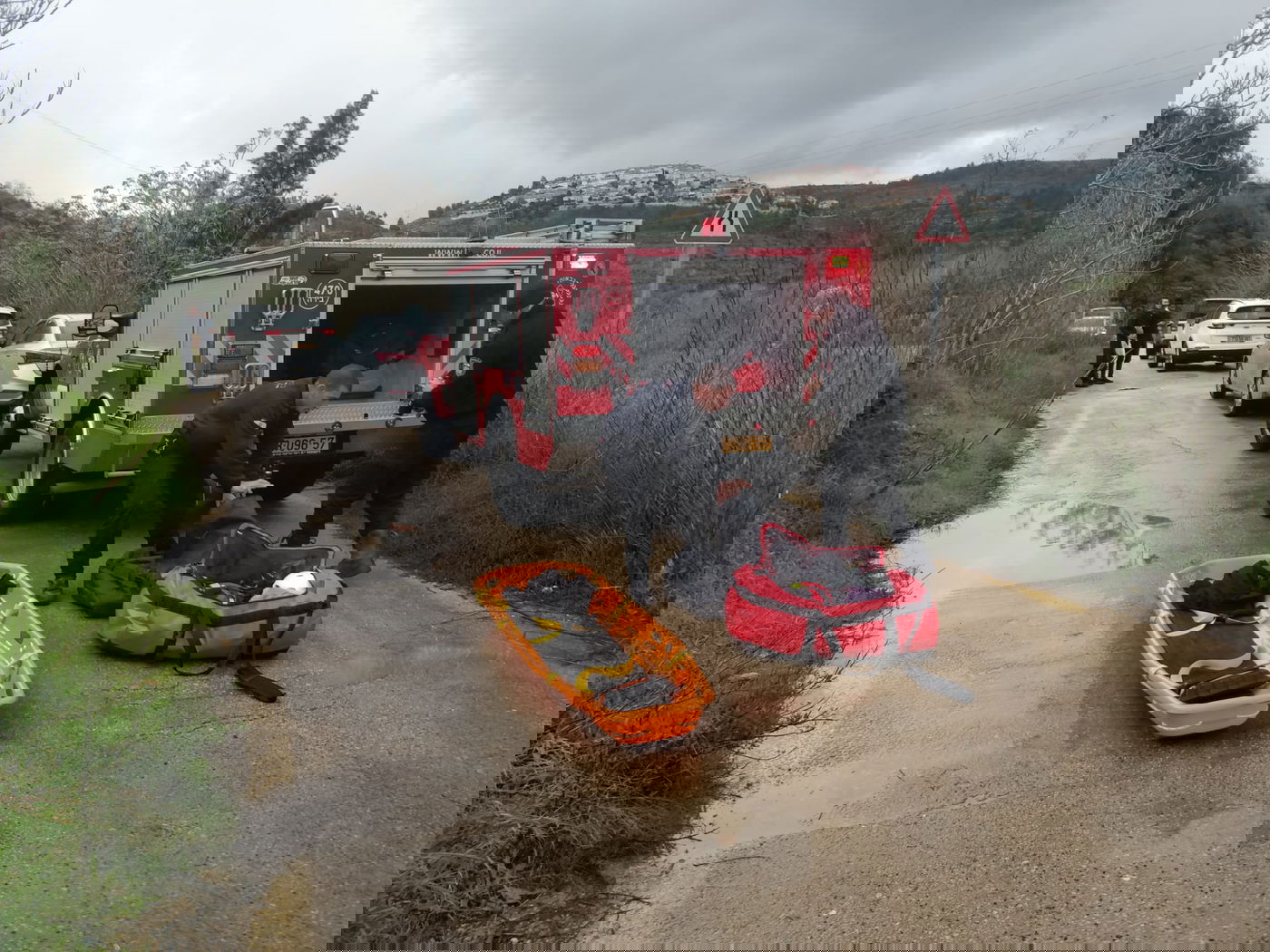 כך אב ובנו חולצו מלב השיטפונות • תיעוד