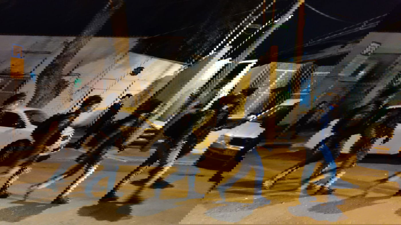 סרט מלחמה: מאות שוטרים, עשרות רימונים ואלימות הזויה