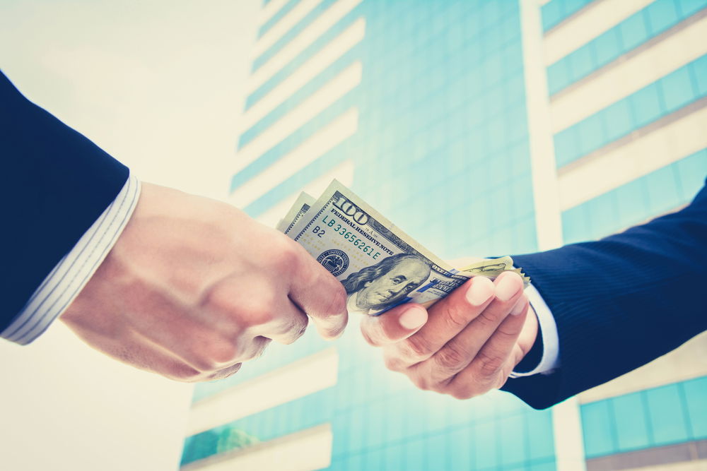 פיצוי בשל איחור קבלן במסירת דירה בזמן