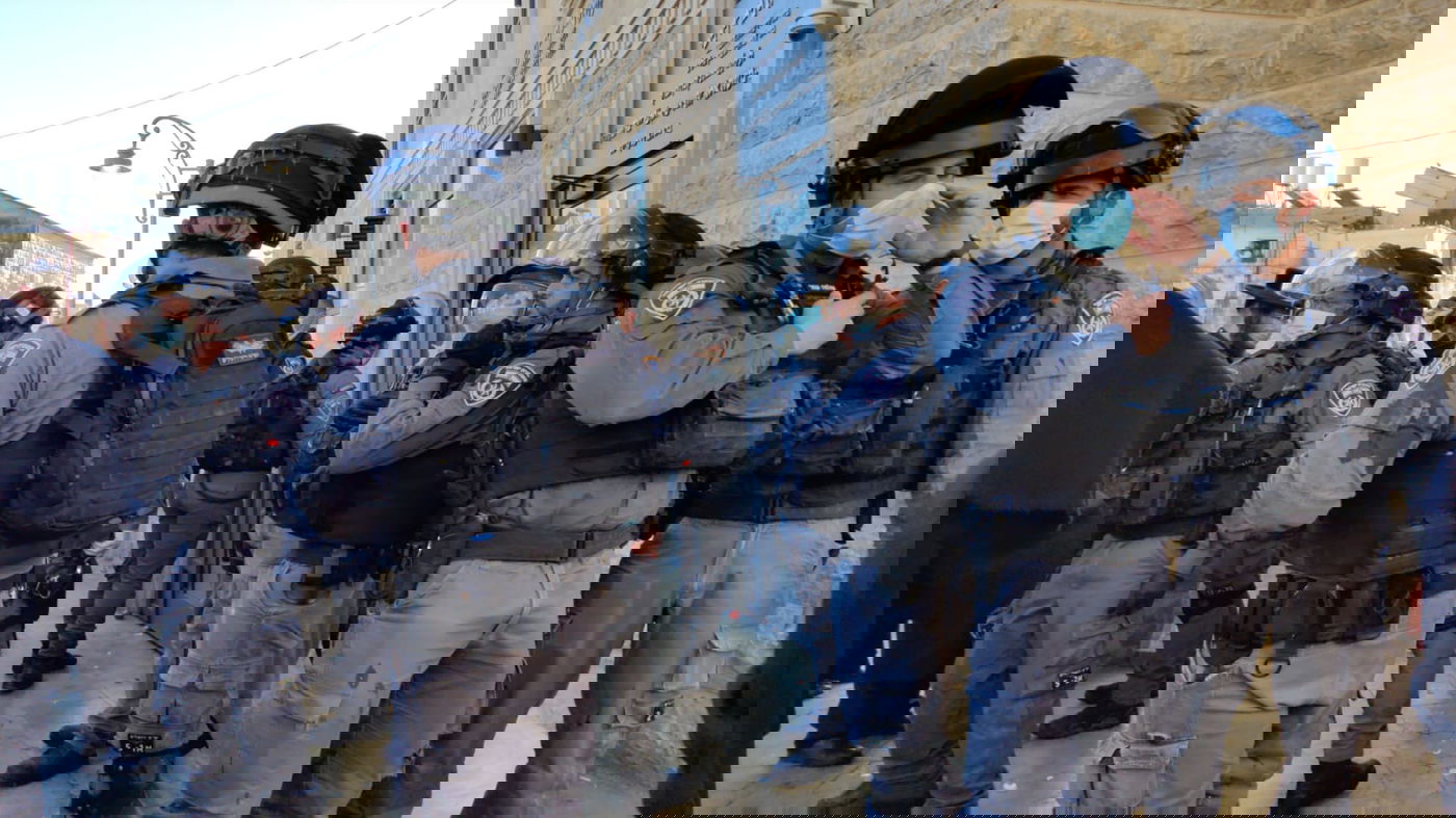 מהומות בביהמ"ד סאטמר; הגאב"ד  קרא לאברכים למחות