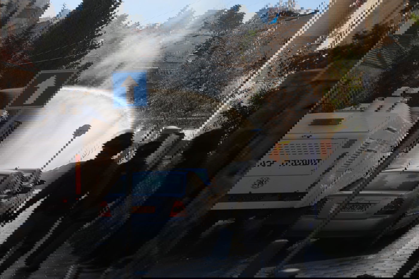 מהומות בביהמ"ד סאטמר; הגאב"ד  קרא לאברכים למחות