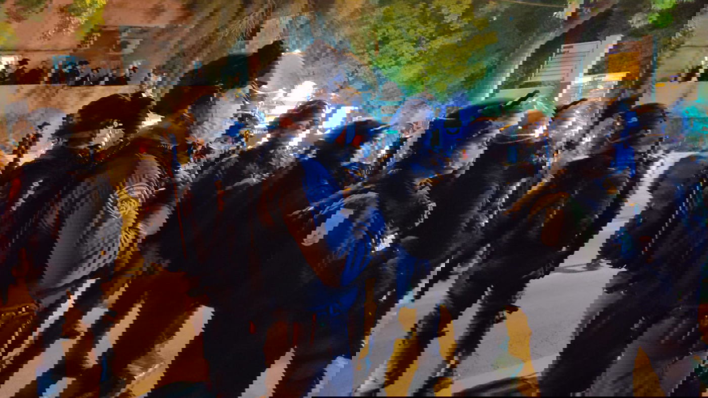 בר אילן: כ- 500 מפגינים נגד הרכבת הקלה. צפו