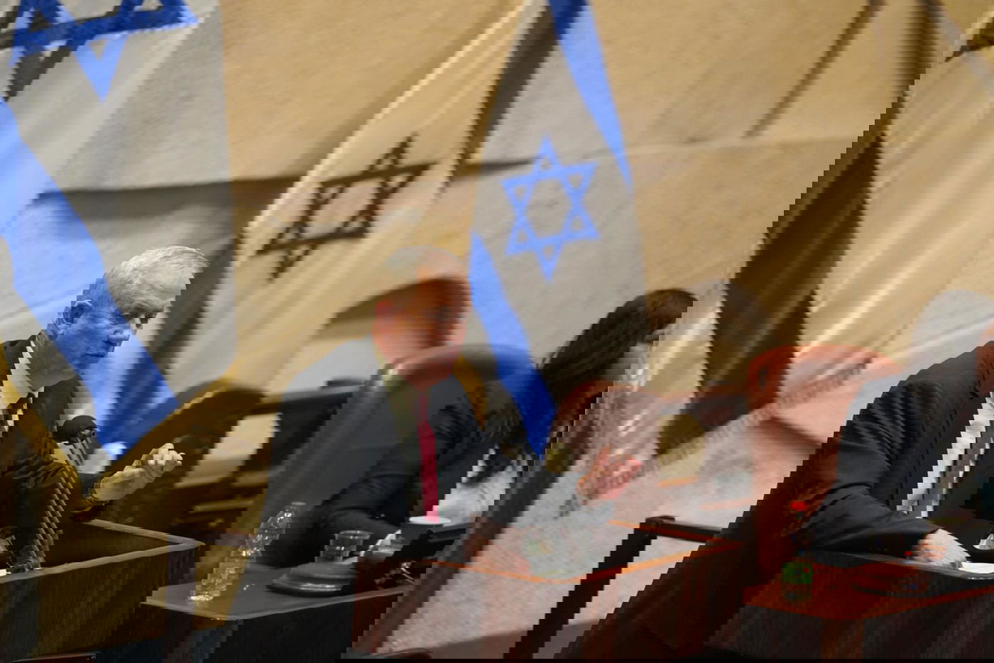 אושרה העלאת הקנסות: "לטובת סבא וסבתא שלכם, חרדים"