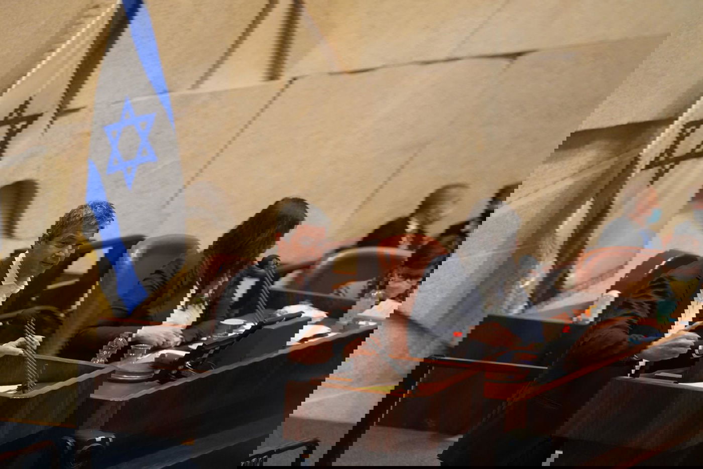 אושרה העלאת הקנסות: "לטובת סבא וסבתא שלכם, חרדים"