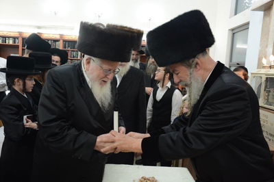 המנוח זצ"ל עם האדמו"ר מאשלג