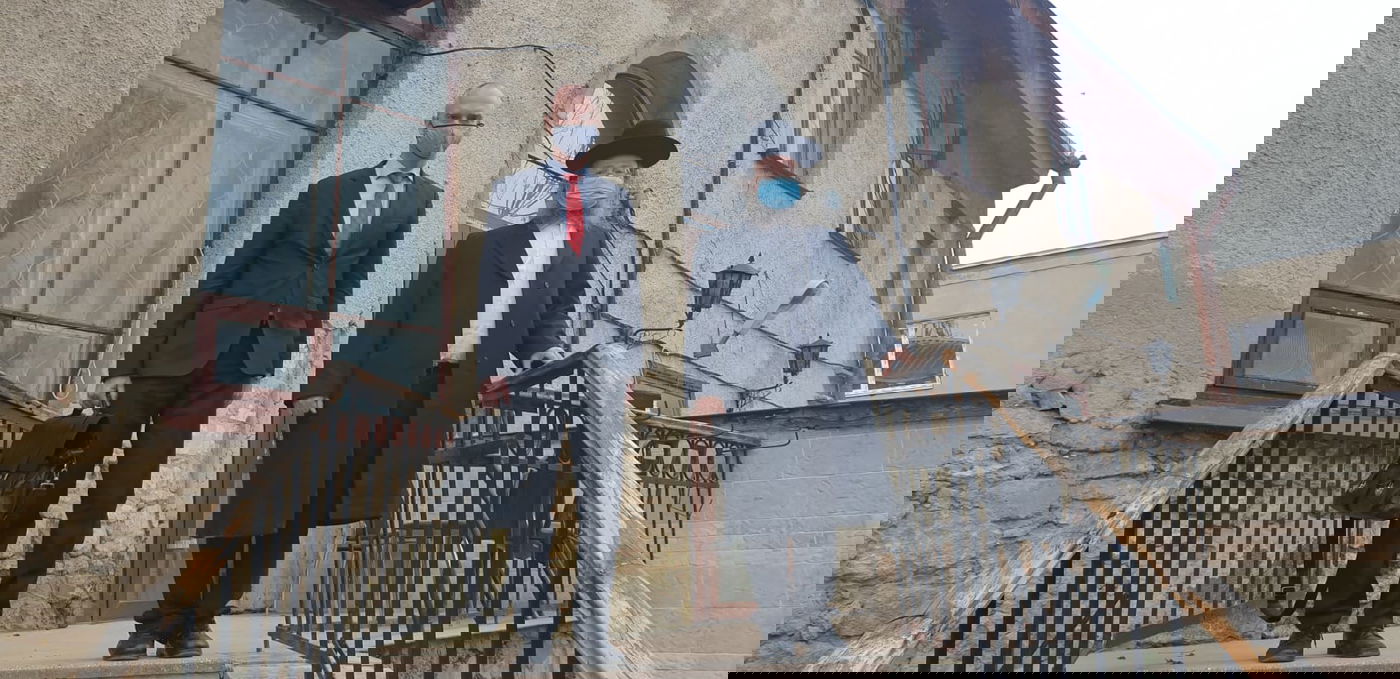 הרב זלצמן עם הנציג הגרמני