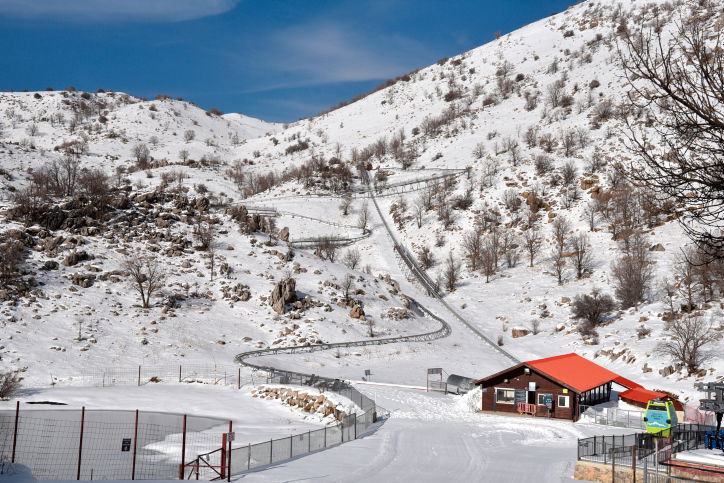 צפו: החרמון מעוטר במעטה הלבן  והחורפי