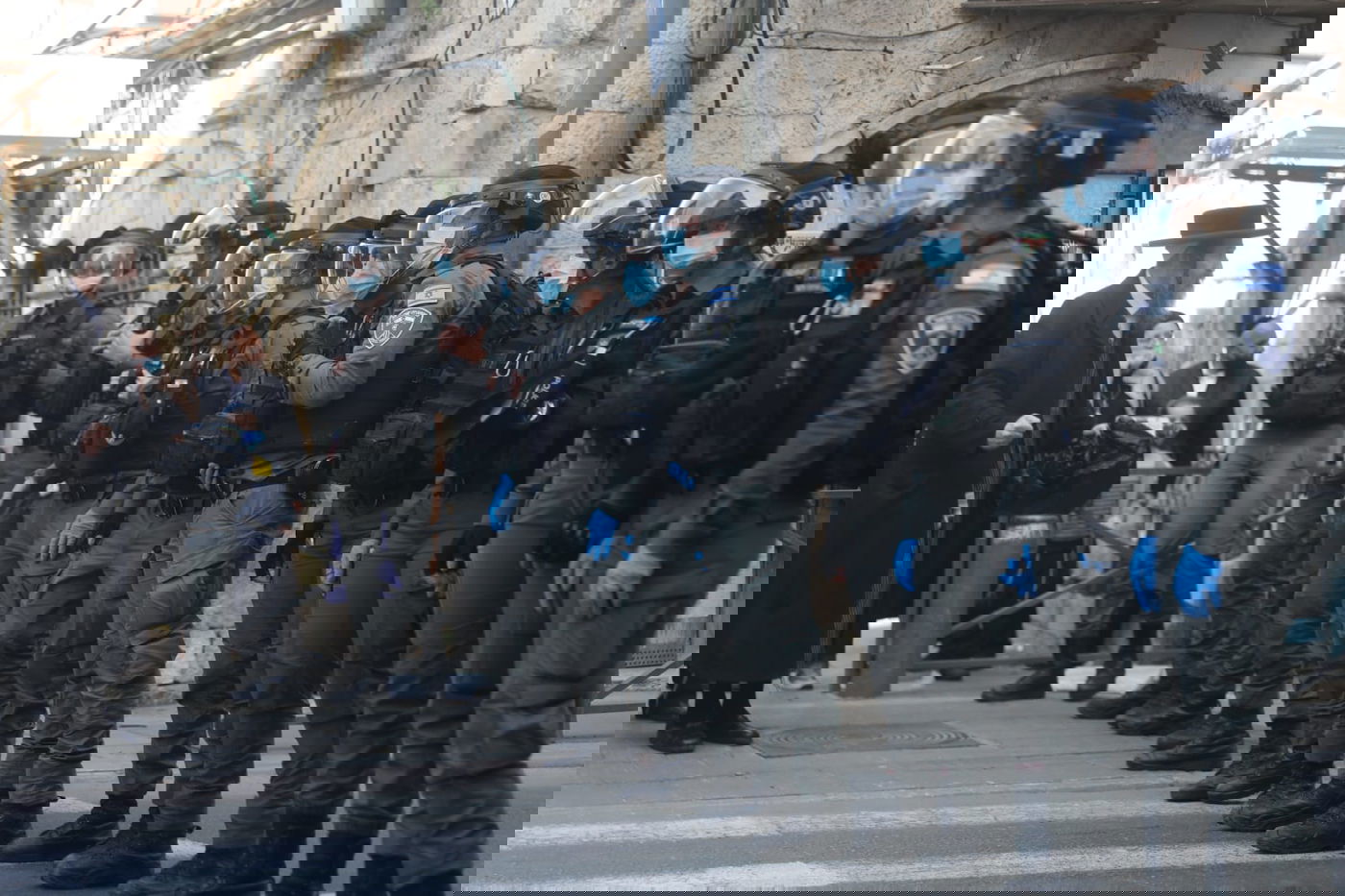 עימותים ומעצרים, בכניסה לחיידר הירושלמי