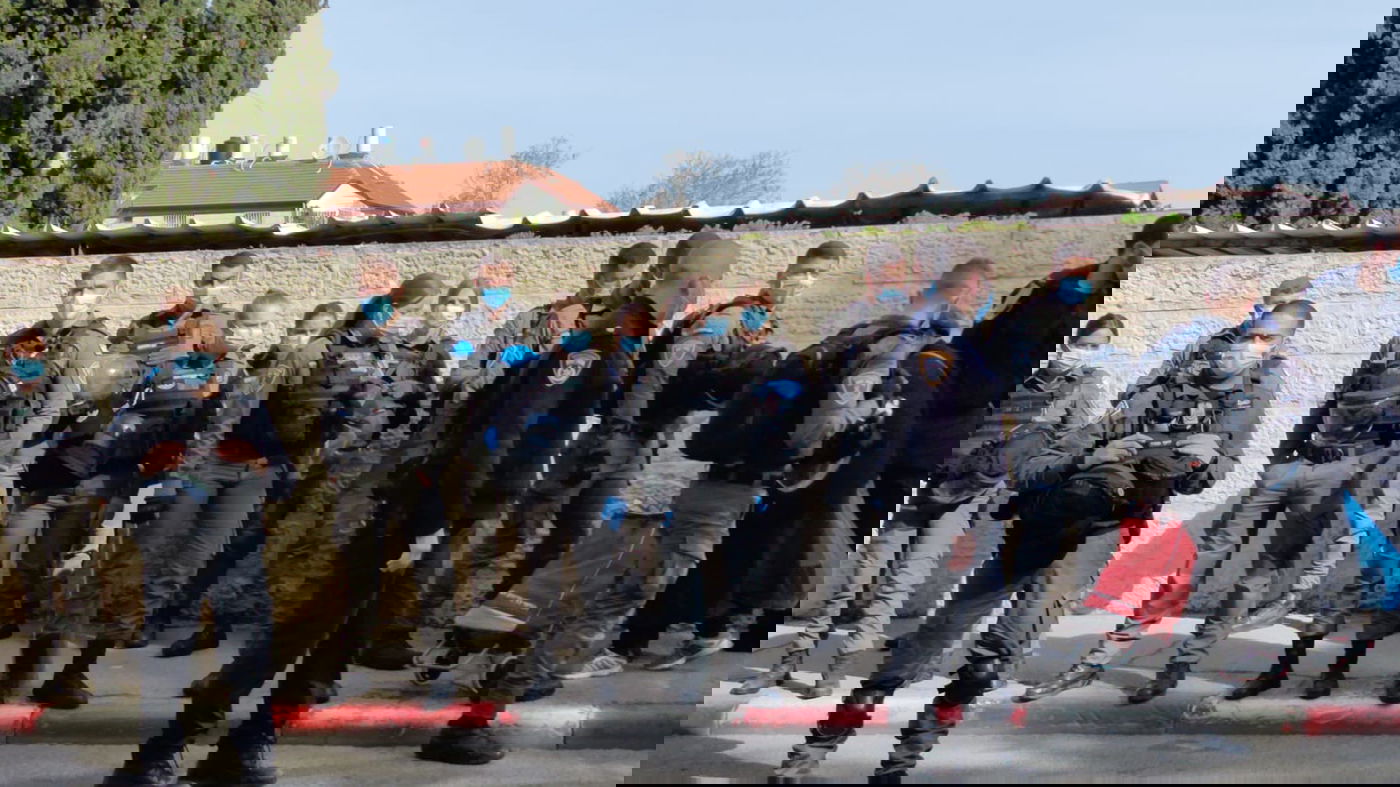 עימותים ומעצרים, בכניסה לחיידר הירושלמי