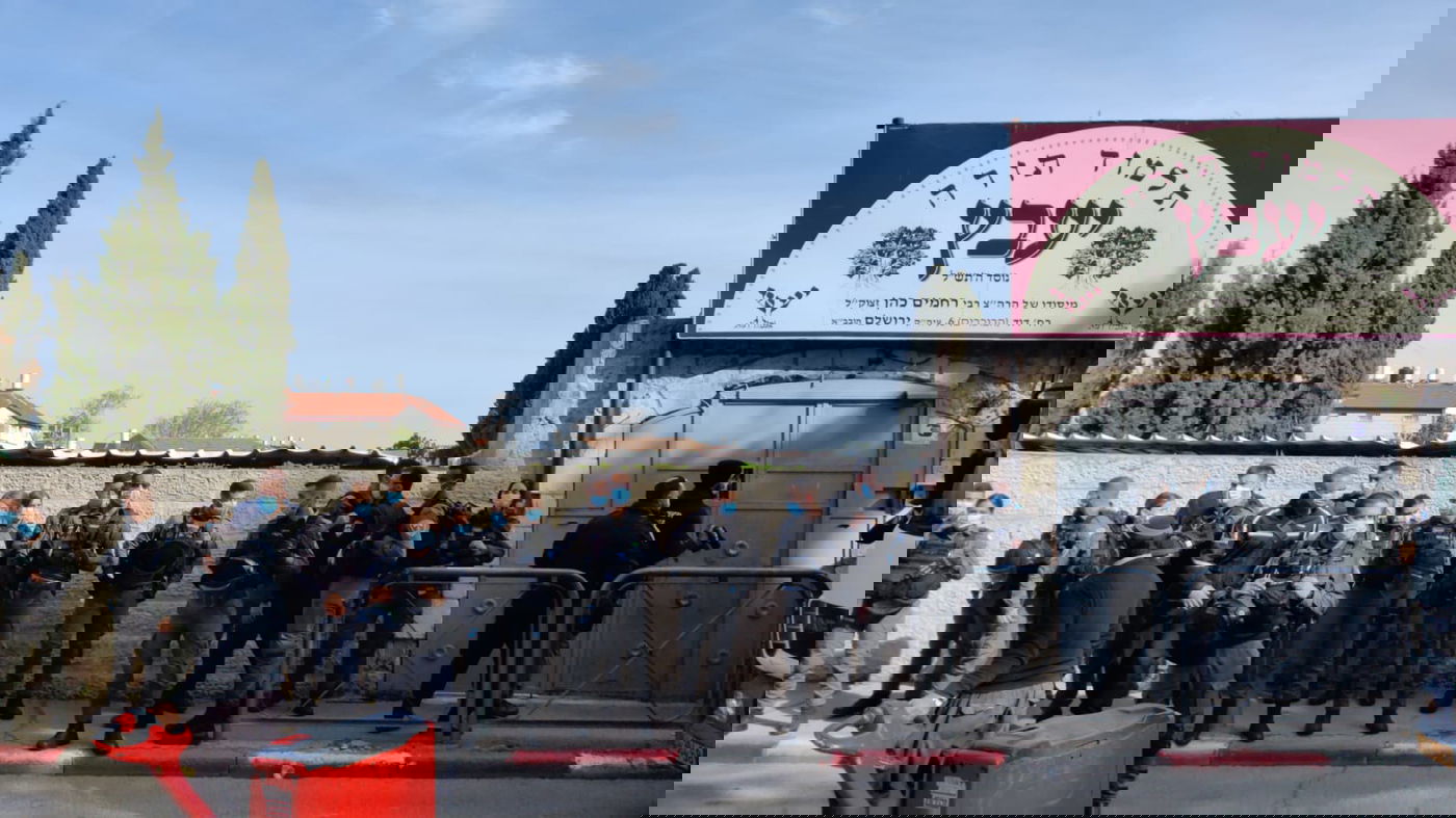 עימותים ומעצרים, בכניסה לחיידר הירושלמי