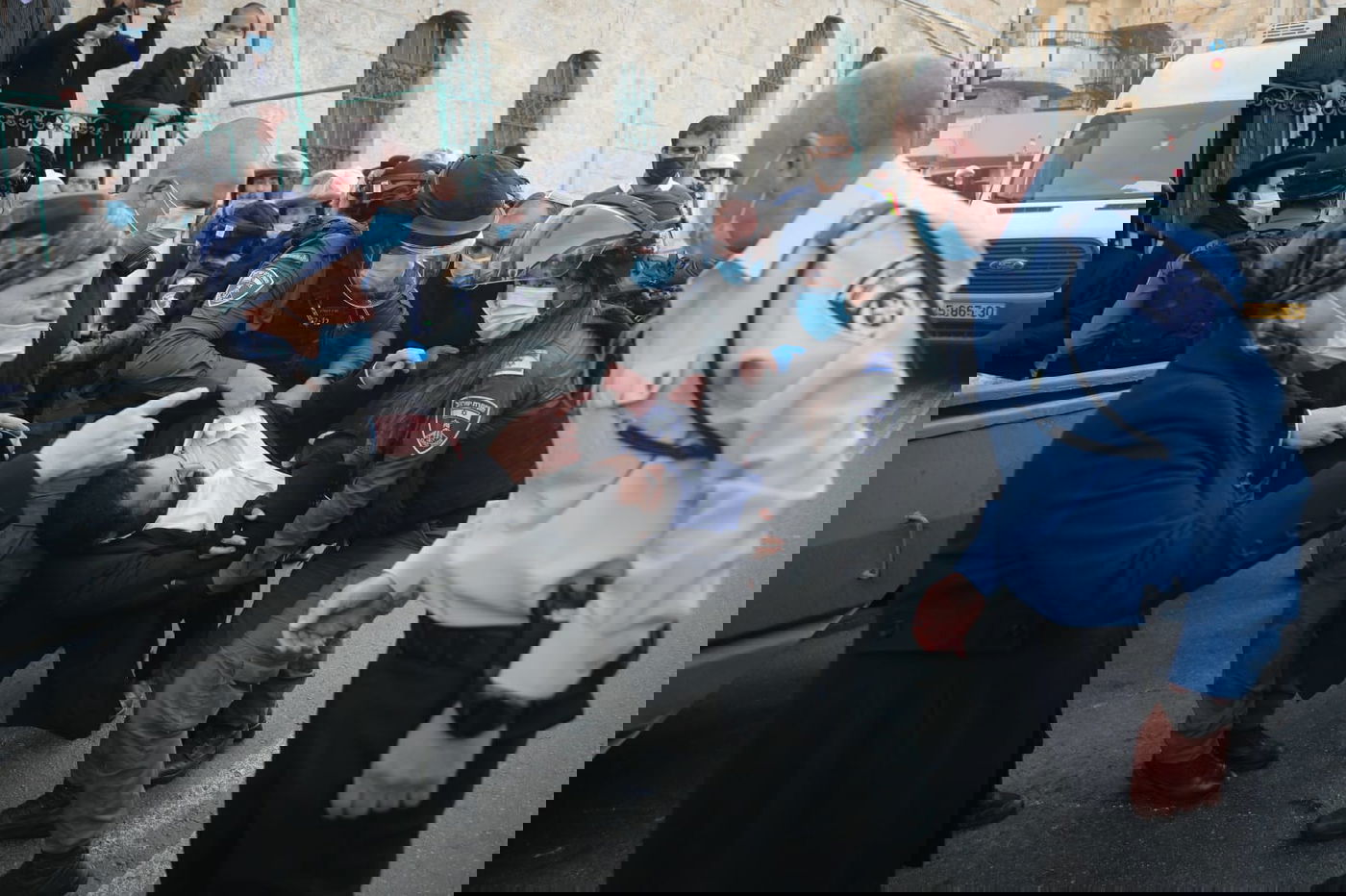 עימותים ומעצרים, בכניסה לחיידר הירושלמי