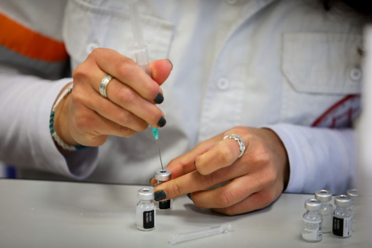 המומחים: אלו המלצות החיסון לנשים בהריון