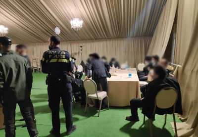 כוח משטרה בחתונה, אמש