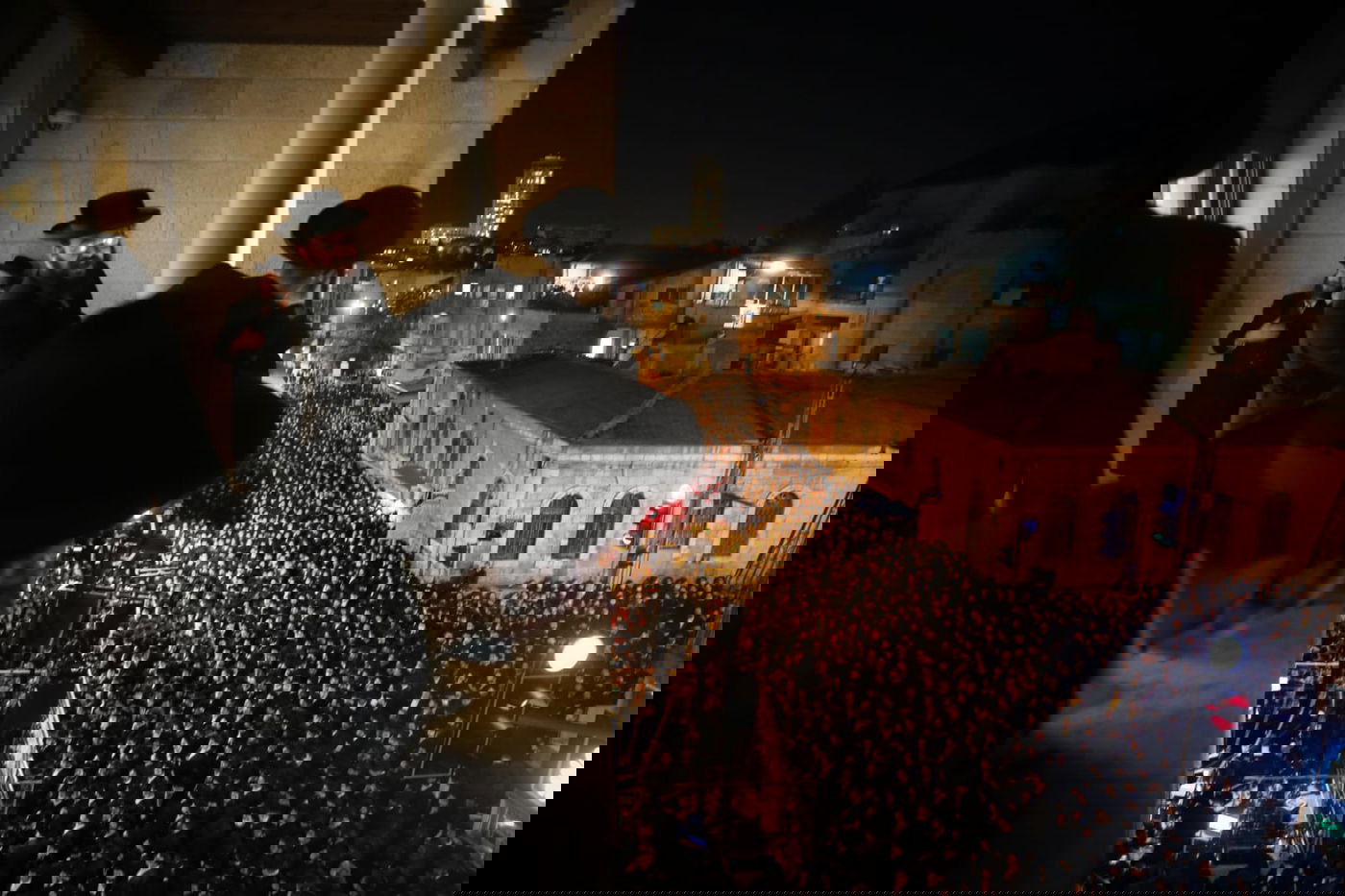 מסע הלווית הגאון רבי יצחק שיינר זצוק"ל • גלריה