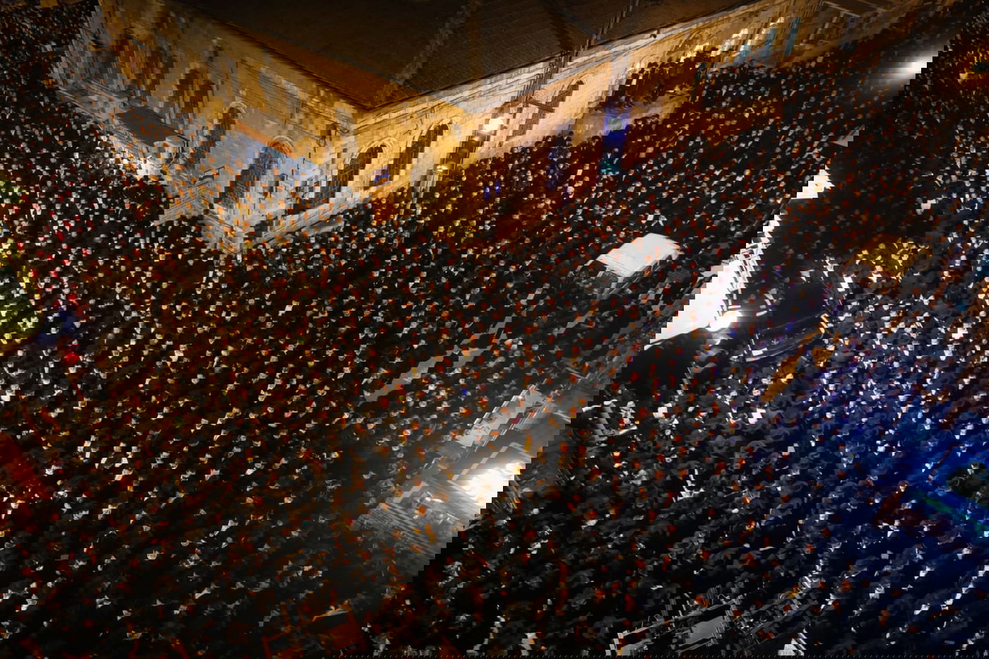 מסע הלווית הגאון רבי יצחק שיינר זצוק"ל • גלריה