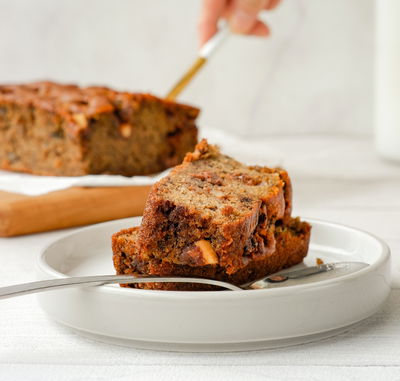 עוגת בננות עם אגוזי פקאן ושוקולד צ'יפס