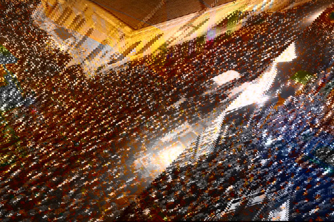 "לקינו בכפליים": מסע הלווית ראש ישיבת קמיניץ זצוק"ל