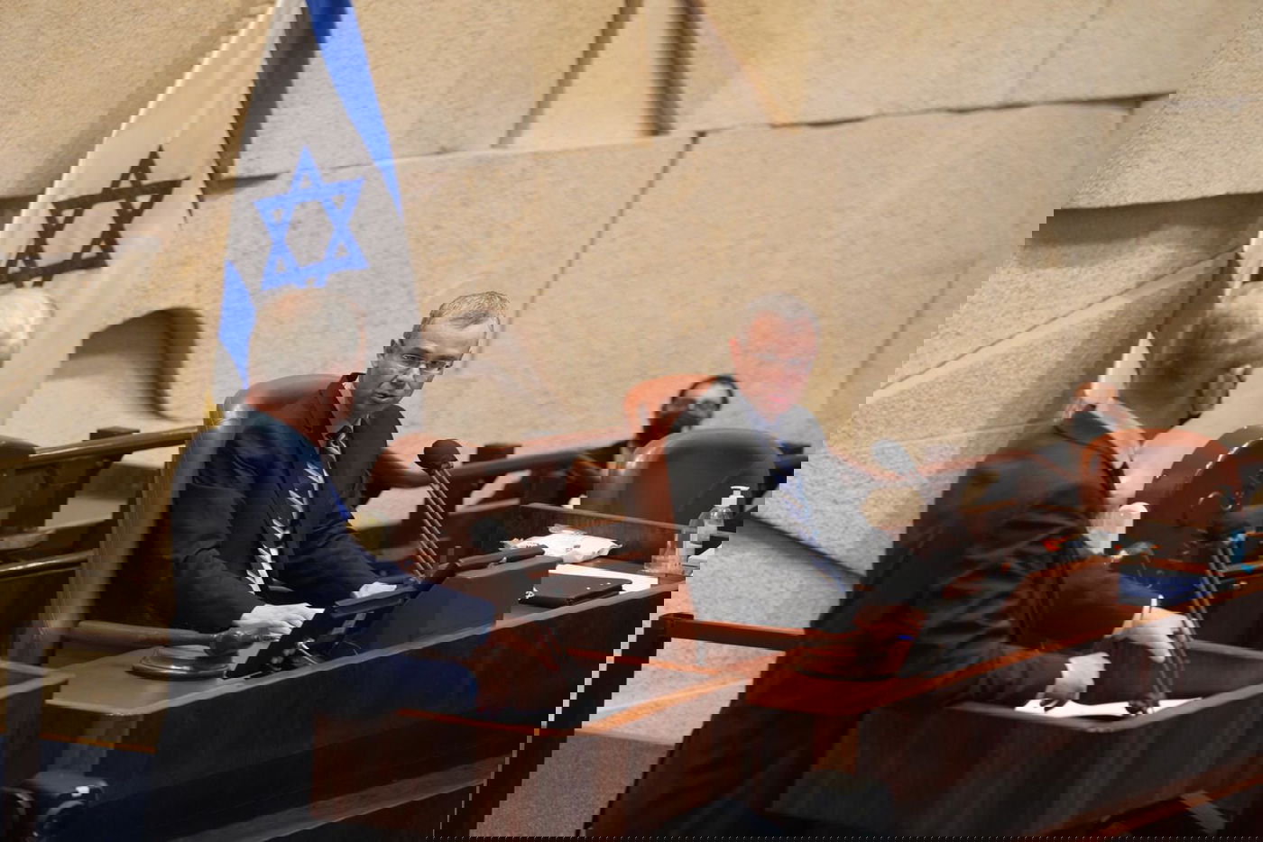 בהיעדרות רוב החרדים: אושרה העלאת הקנסות