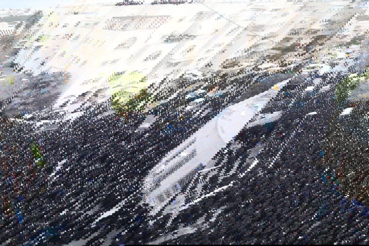 רבבות בלווית ראש ישיבת בריסק הגרמ"ד סולובייצ'יק זצ"ל