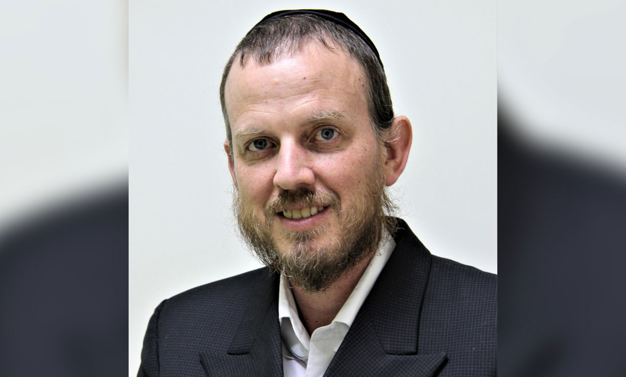 עו"ד אברהם יוסטמן