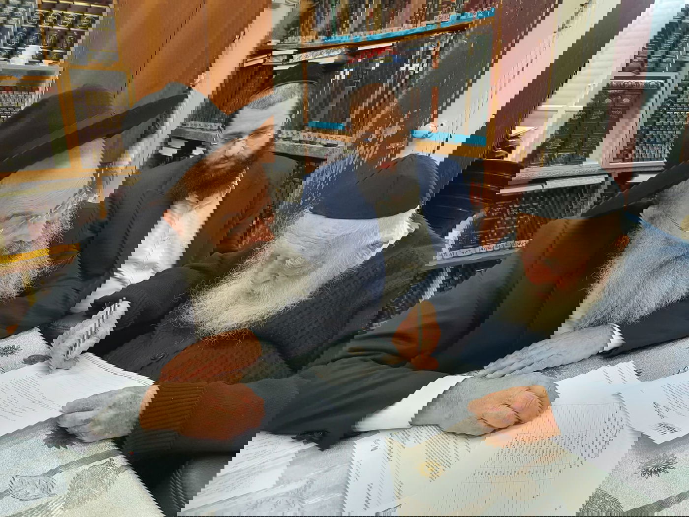 מרן הגר"ח קנייבסקי מאשר את רשימת 'דגל התורה'