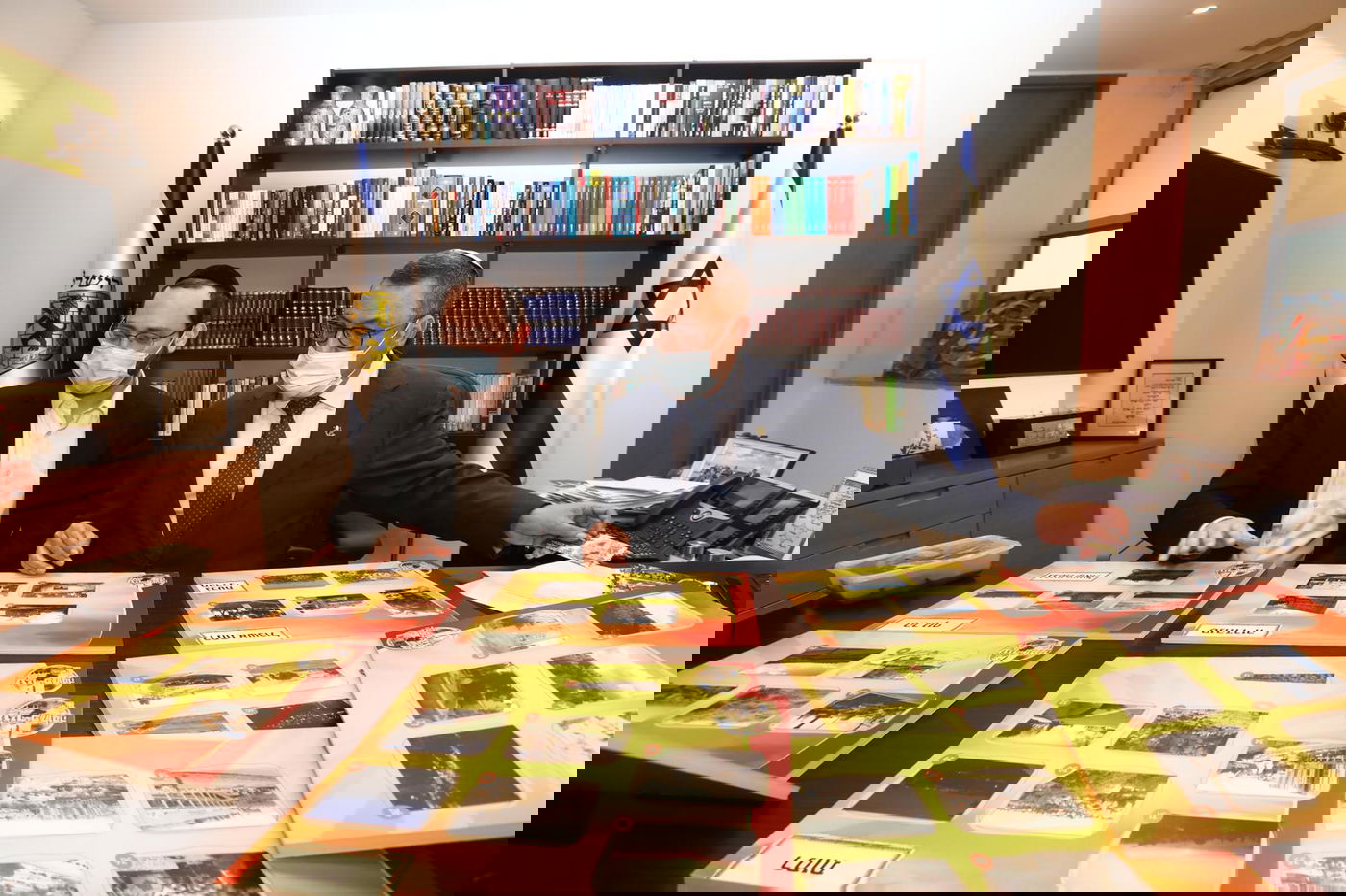 הבחירות של ראש העיר: תמונות הילדים הזוכות