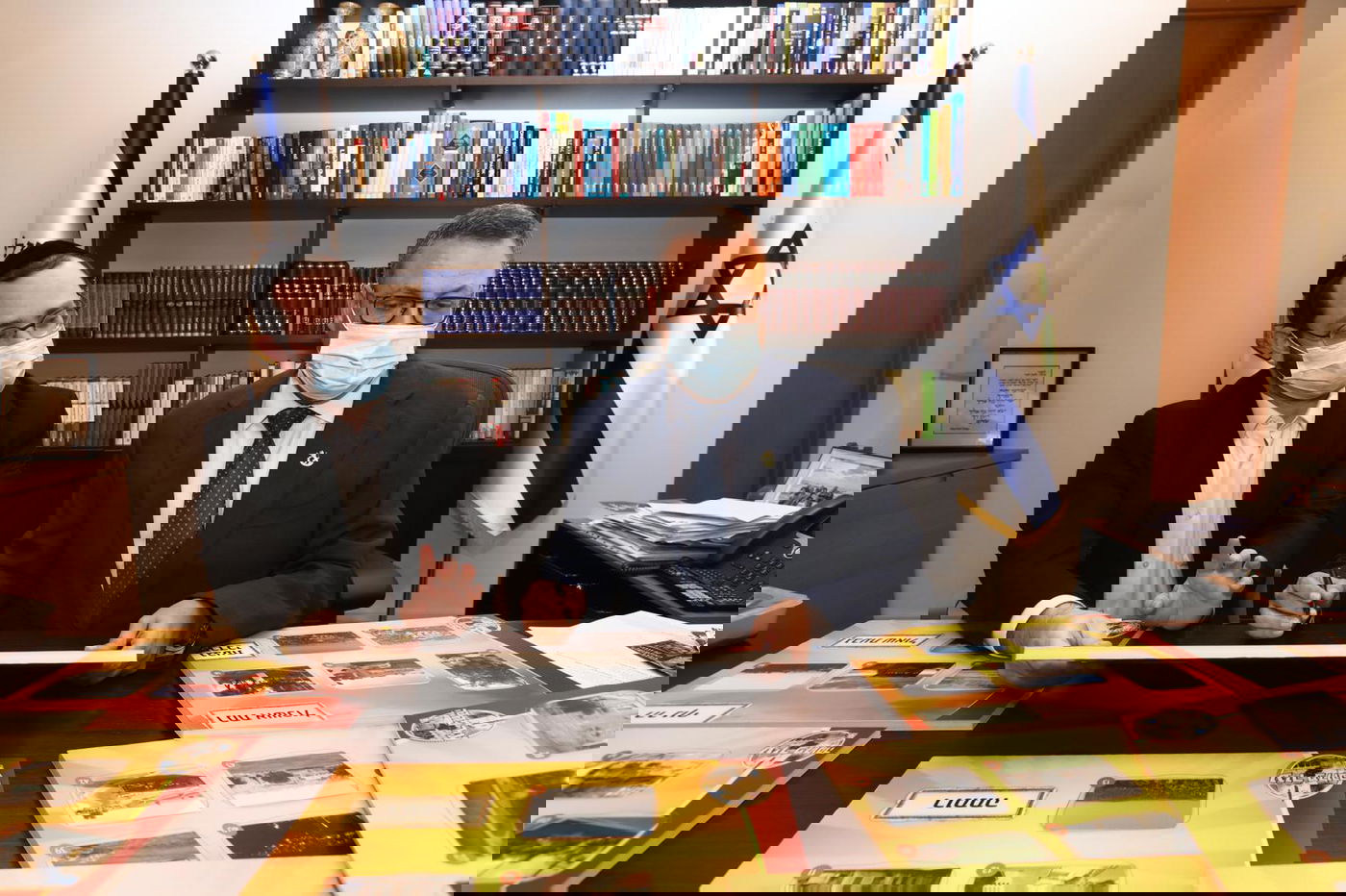 הבחירות של ראש העיר: תמונות הילדים הזוכות