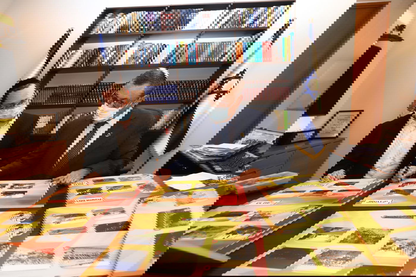 הבחירות של ראש העיר: תמונות הילדים הזוכות