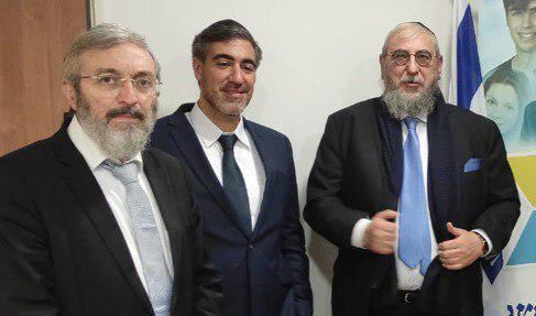 לפני שעה קלה, בהצגת הרשימה