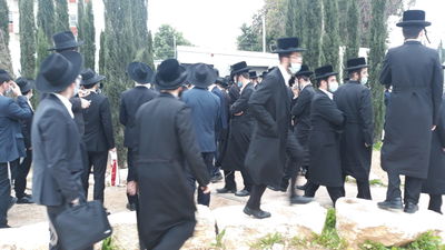 הבחורים, היום, בלשכת הגיוס