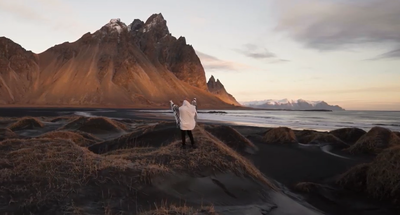 הצלם נותן קולו בשיר בקליפ מרהיב במיוחד