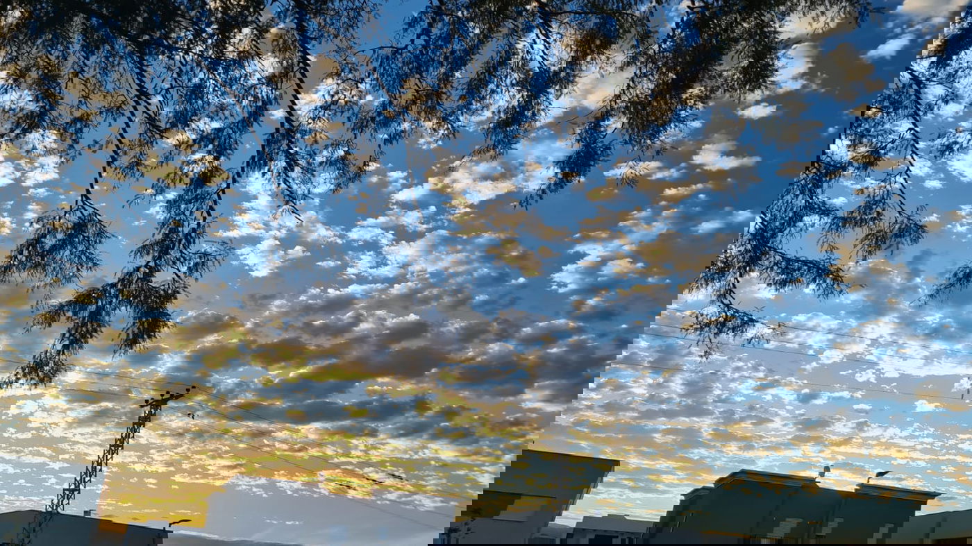 תיעוד מרהיב: זריחת השמש בחוף הכרמל