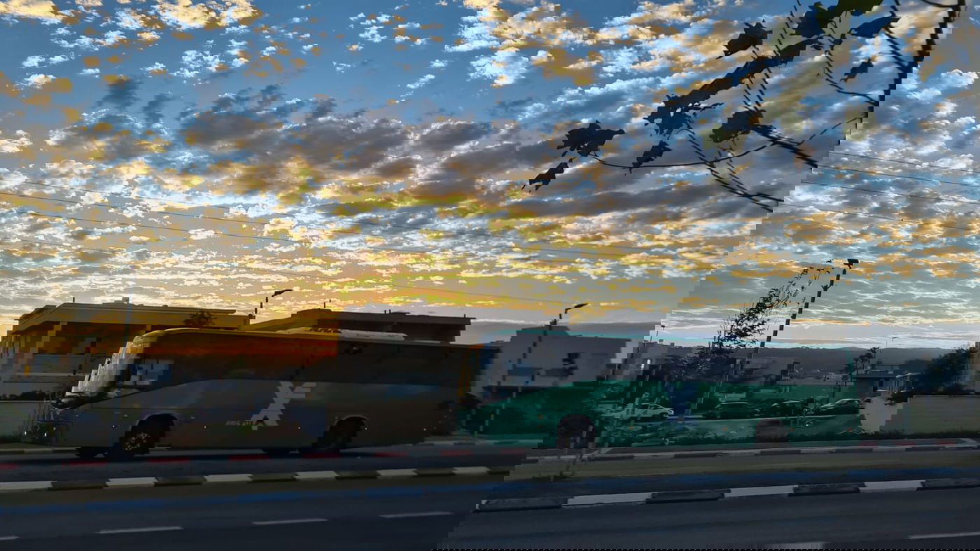 תיעוד מרהיב: זריחת השמש בחוף הכרמל