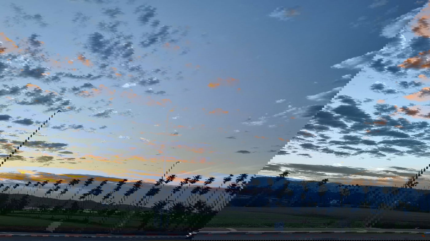 תיעוד מרהיב: זריחת השמש בחוף הכרמל