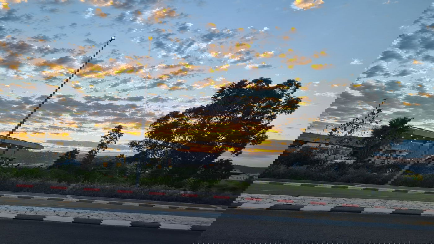 תיעוד מרהיב: זריחת השמש בחוף הכרמל