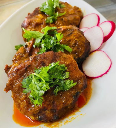 מפרום: סנדוויץ' תפוחי אדמה במילוי קציצת בשר