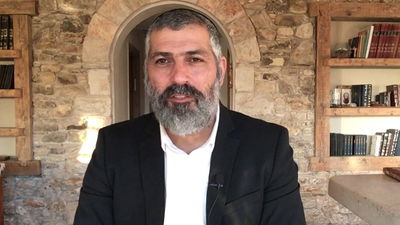 צבי יחזקאלי בפינה על פרשת משפטים • צפו