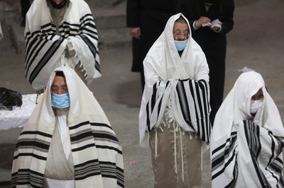 תפילה בחול המועד בקרלין סטולין