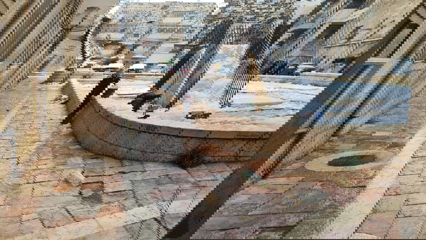 אלו הן בובות השלג של הילדים הירושלמים