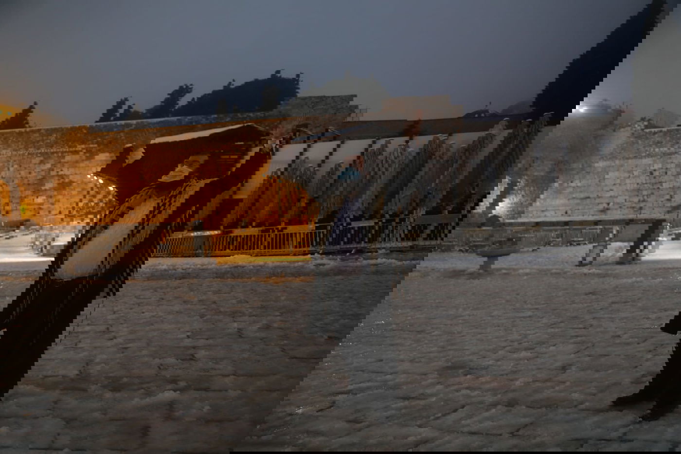 אכזבה בירושלים: השלג נמס, מערכת החינוך נפתחה ב-9