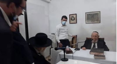 בבית הגר"ג אדלשטיין