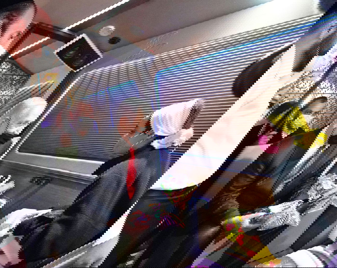 צפו: הפגישה של ראש הממשלה עם הילד החרדי החולה