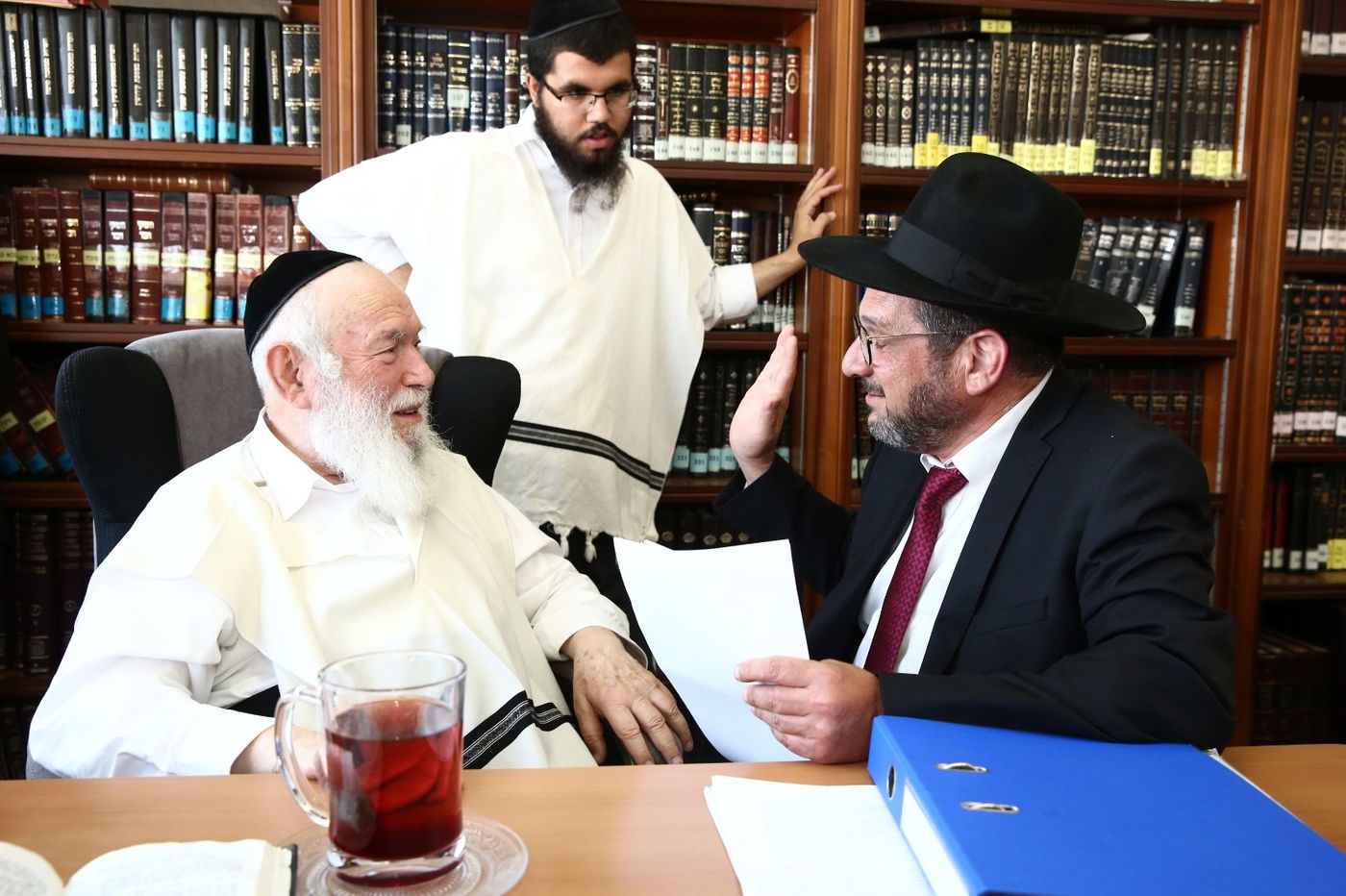 בשביל שמחת פורים אמיתית לא צריך סיגריה