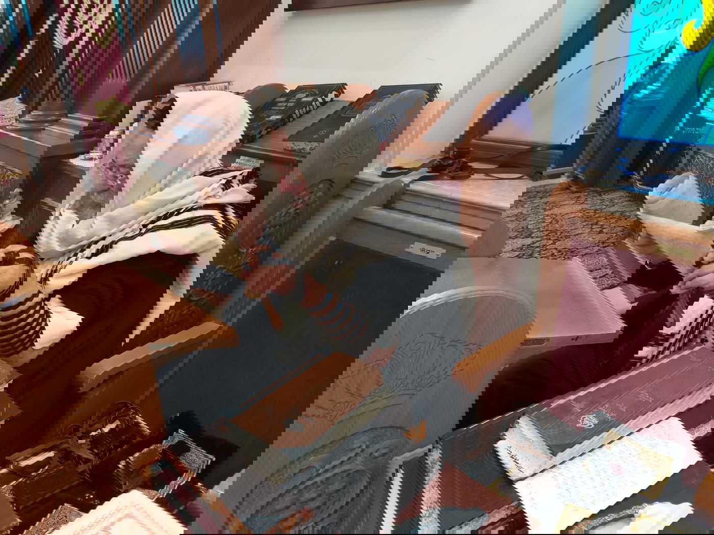 קריאת המגילה של הראשל״צ הגר״ש עמאר