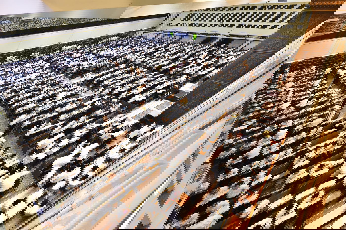 מרגש: סדר לימוד ליל פורים בישיבת פוניבז'