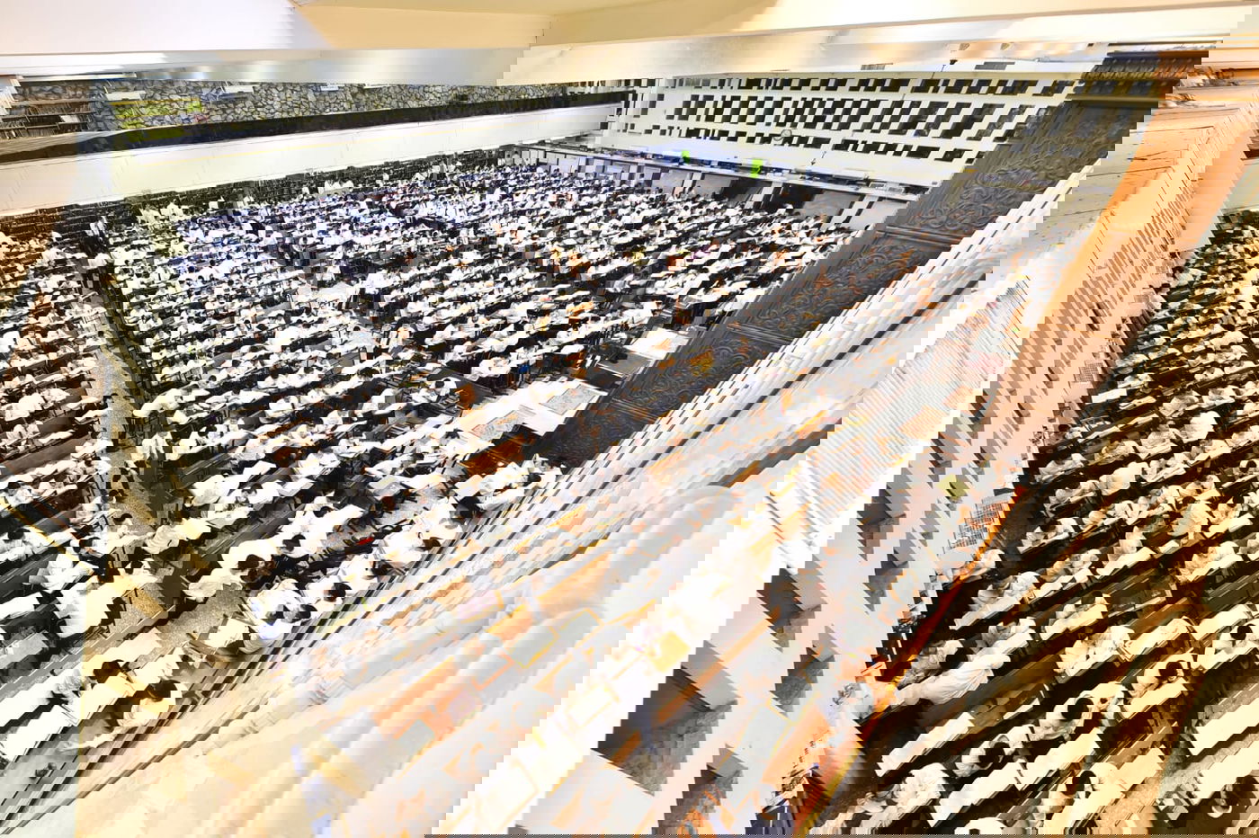 מרגש: סדר לימוד ליל פורים בישיבת פוניבז'